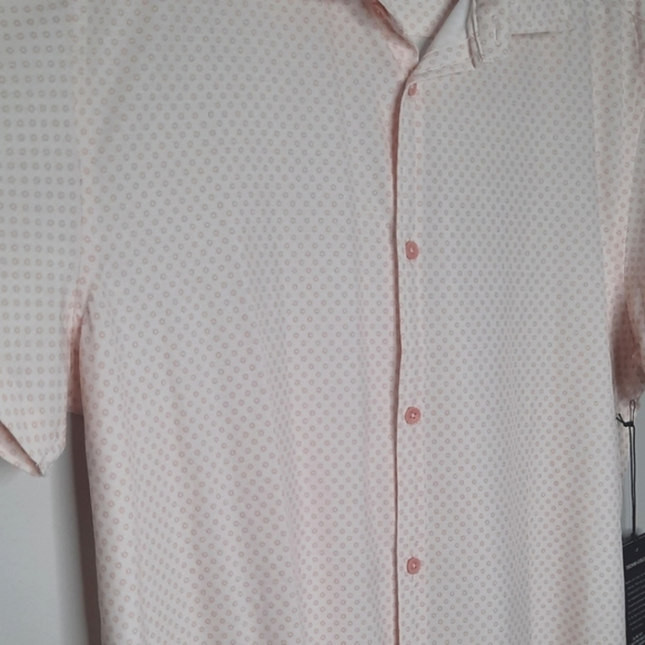 NWT Kenneth Cole Mens Light Pink Short Sleeved Collared Shirt Size XL - Picture 2 of 8